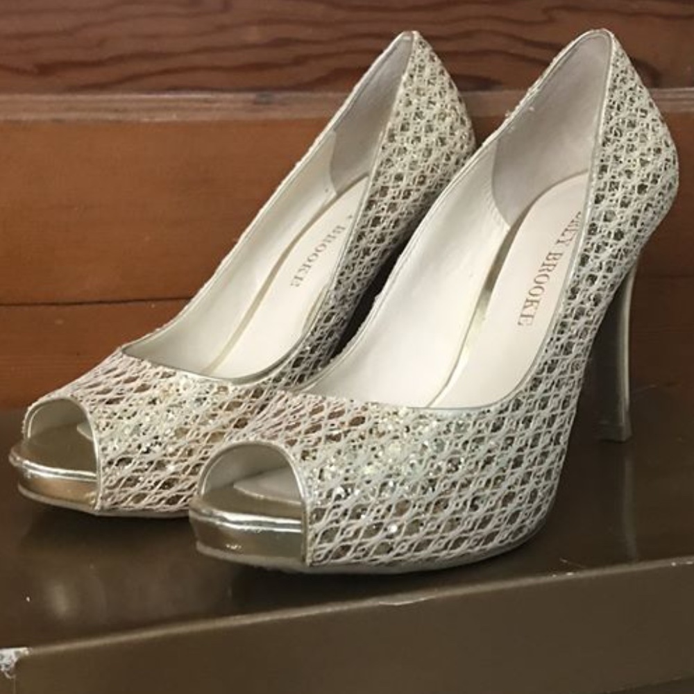 Audrey Brooke Gold Quillan Open-Toe Heels